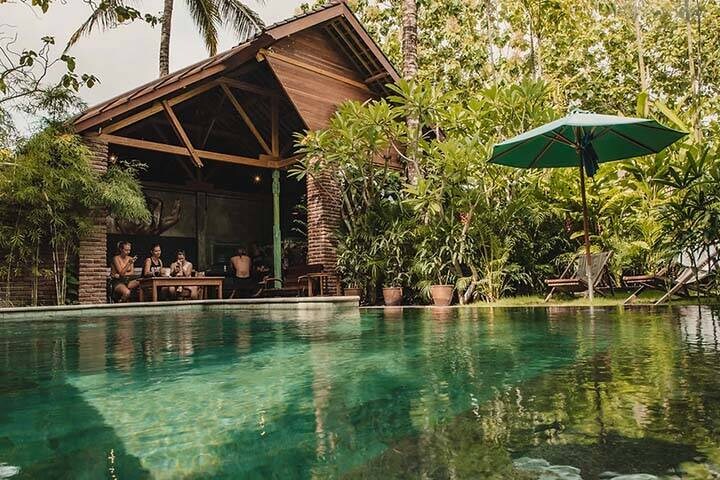 Pipes Hostel, South Lombok